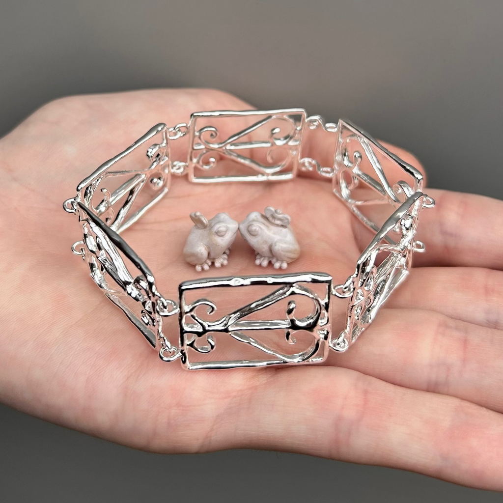 Amor Bracelet